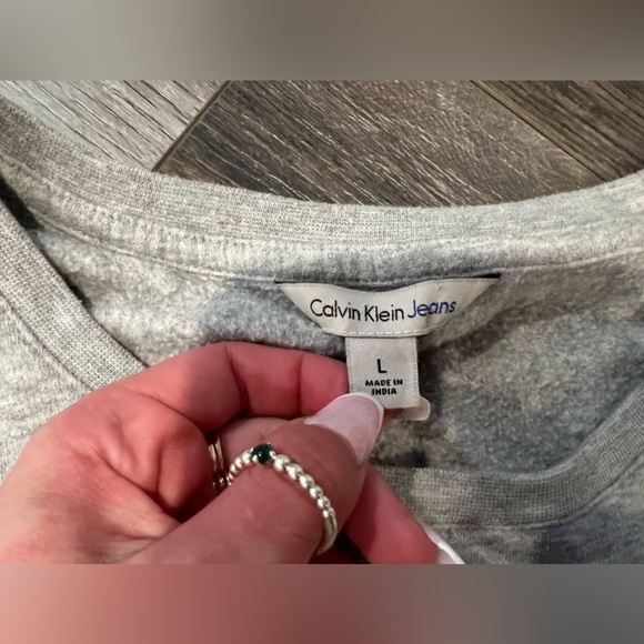 Calvin Klein Cut-Cropped Sweatshirt - Picture 2 of 3